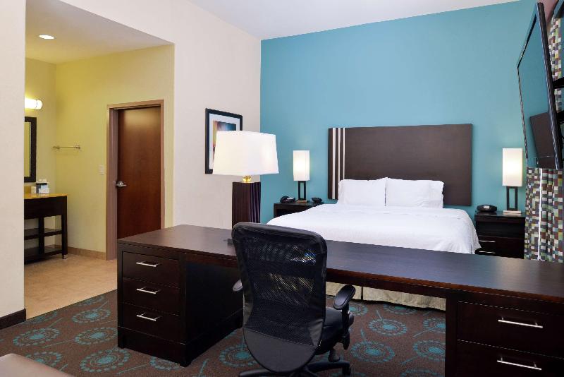 Hampton Inn Beeville image