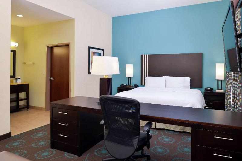 Hampton Inn Beeville image
