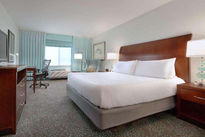 Hilton Garden Inn Worcester Downtown, MA image