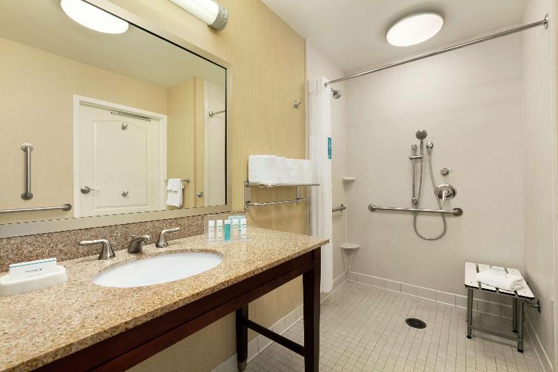 Hampton Inn & Suites Charles Town image