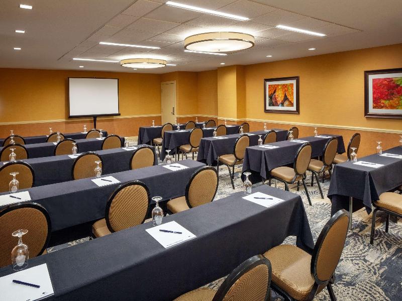 Doubletree By Hilton Boston North Shore image