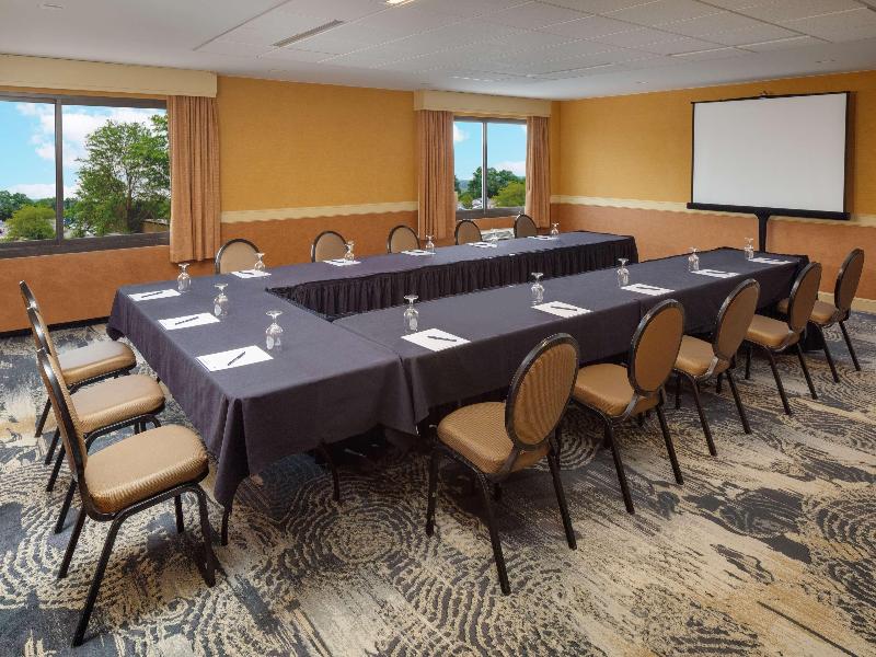 Doubletree By Hilton Boston North Shore image