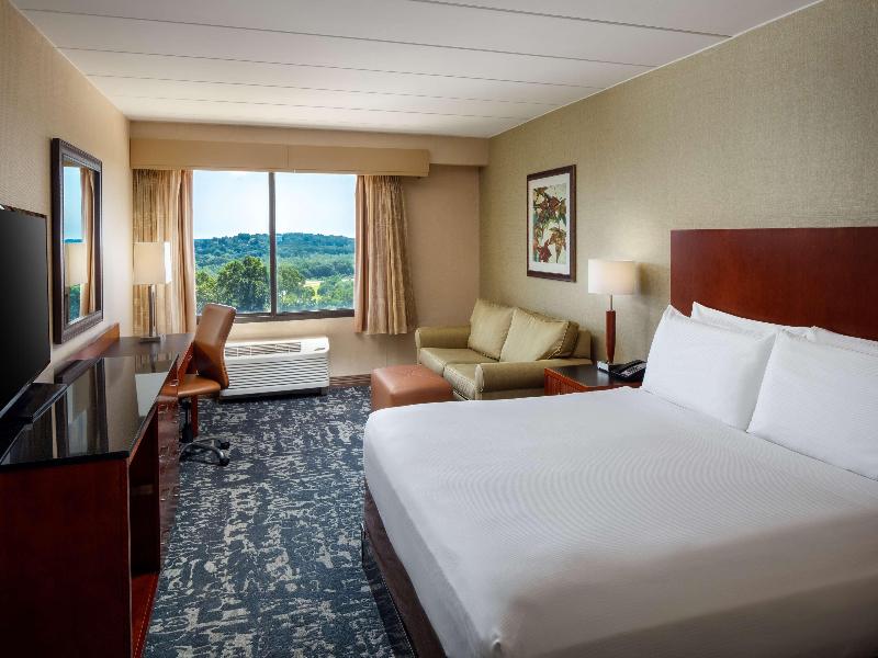 Doubletree By Hilton Boston North Shore image