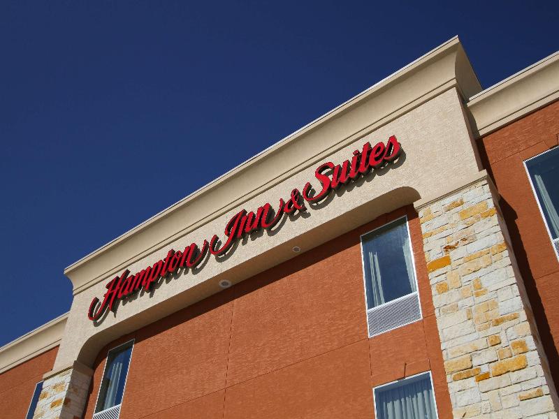 Hampton Inn and Suites Winnie image