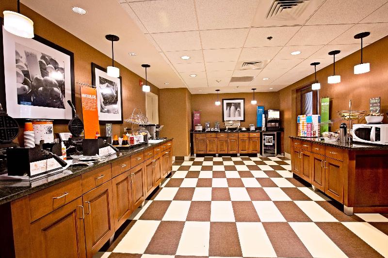 Hampton Inn & Suites Jacksonville image