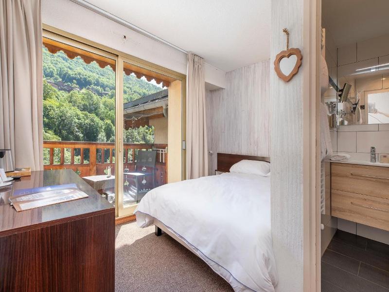 Hotel Les Bains image