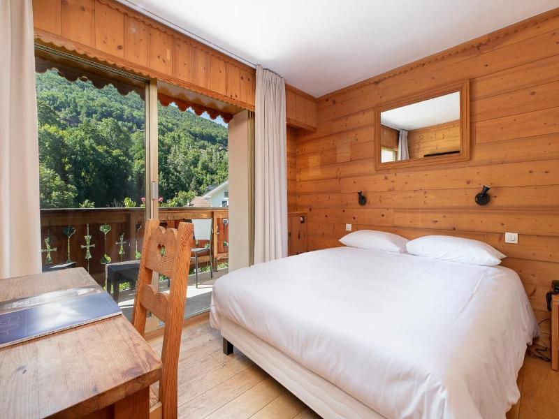 Hotel Les Bains image