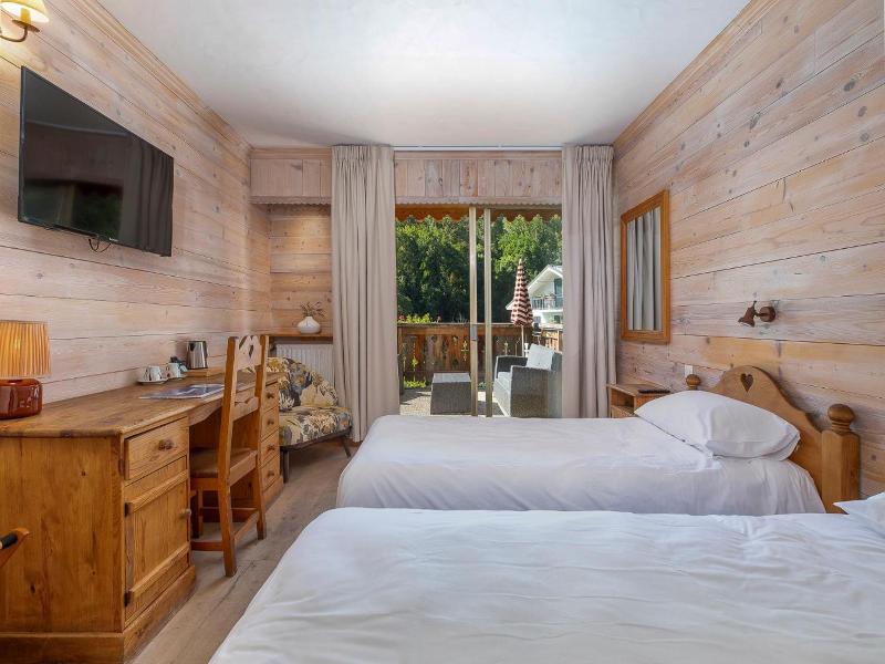 Hotel Les Bains image