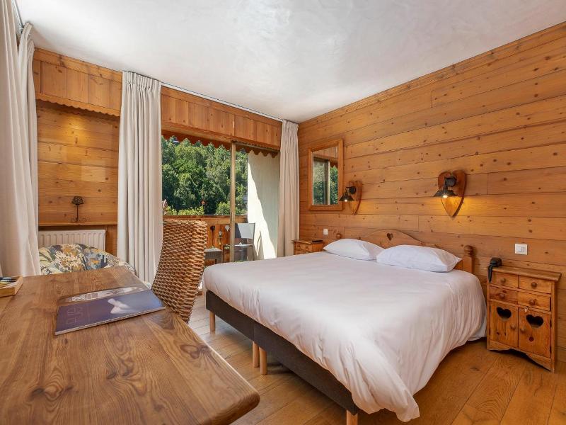 Hotel Les Bains image