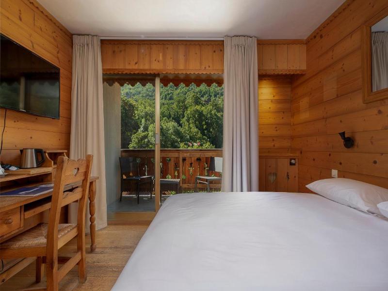Hotel Les Bains image