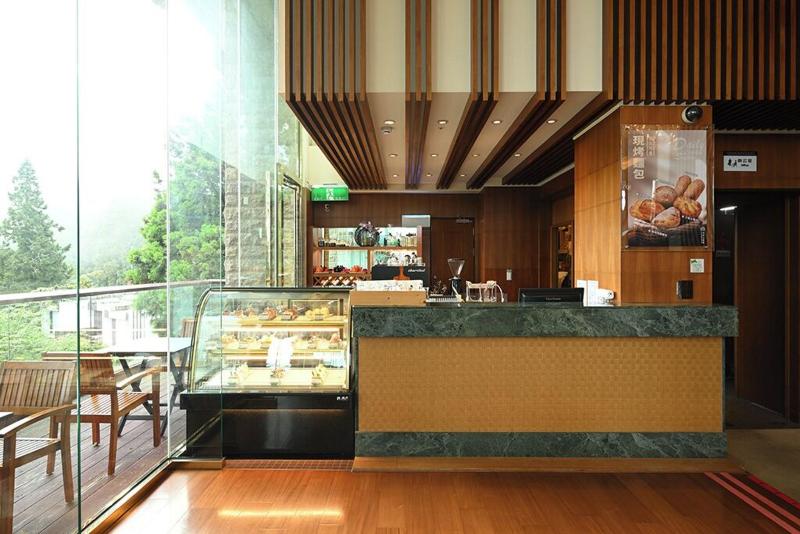 Alishan House - The Modern House image
