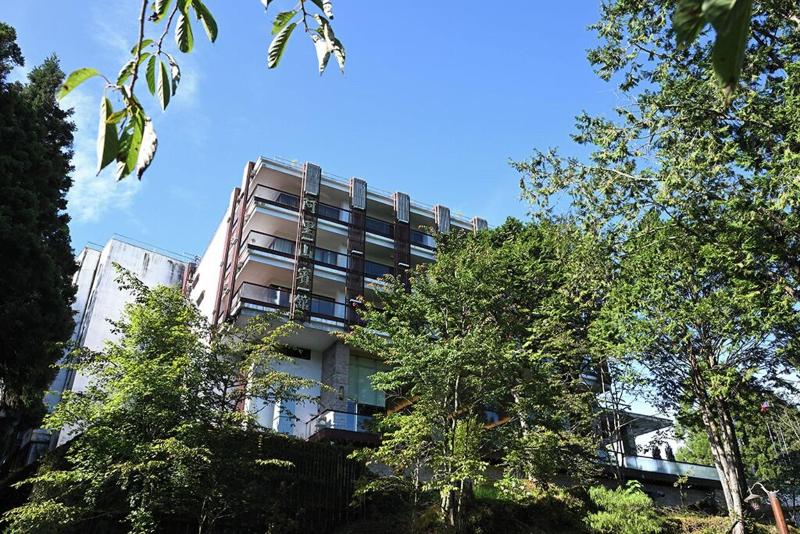 Alishan House - The Modern House image