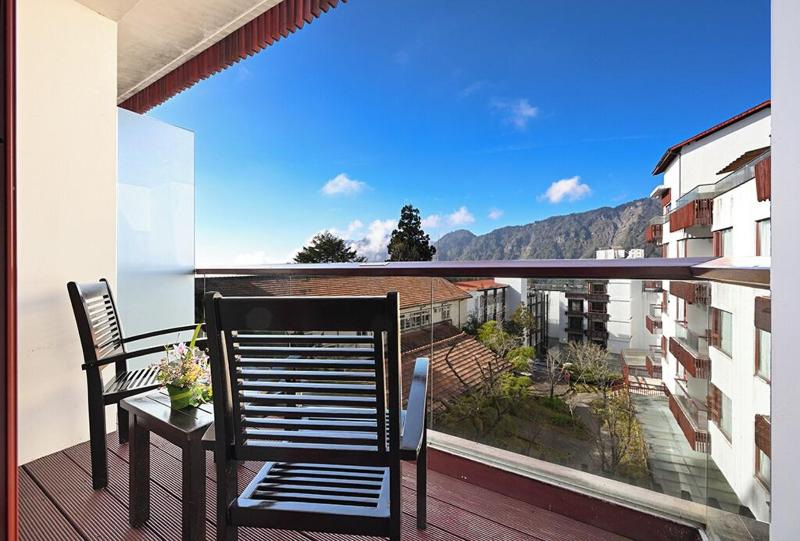 Alishan House - The Modern House image
