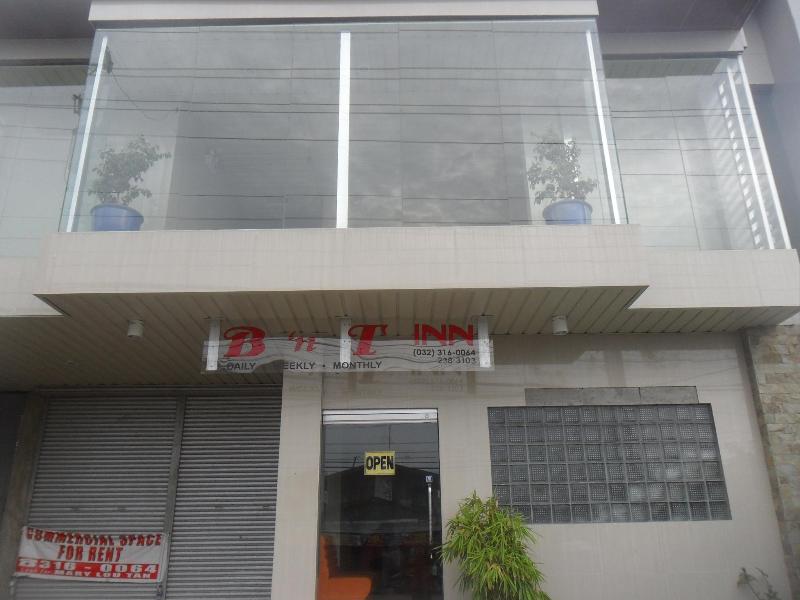 B n T Inn image