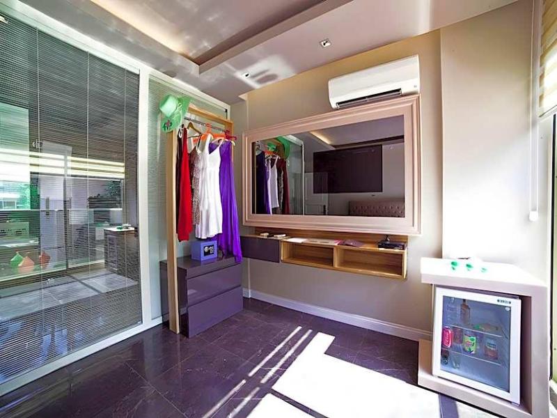 Upperhouse Boutique Hotel image