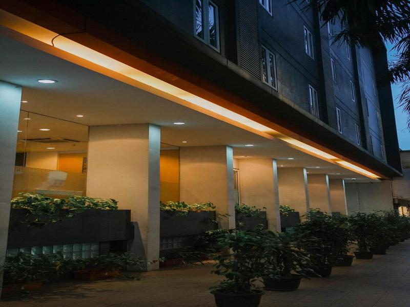 M Hotel Jakarta image