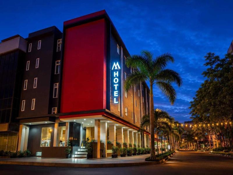 M Hotel Jakarta image