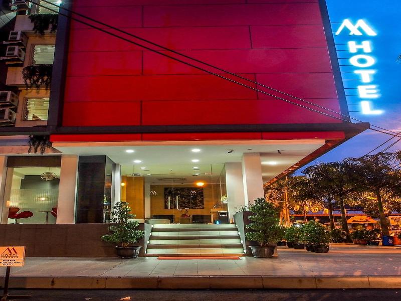 M Hotel Jakarta image