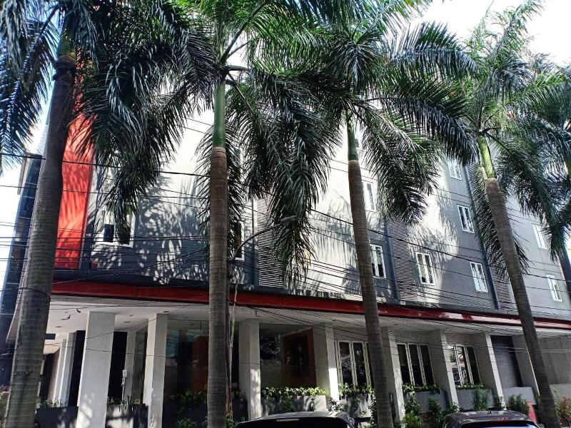 M Hotel Jakarta image