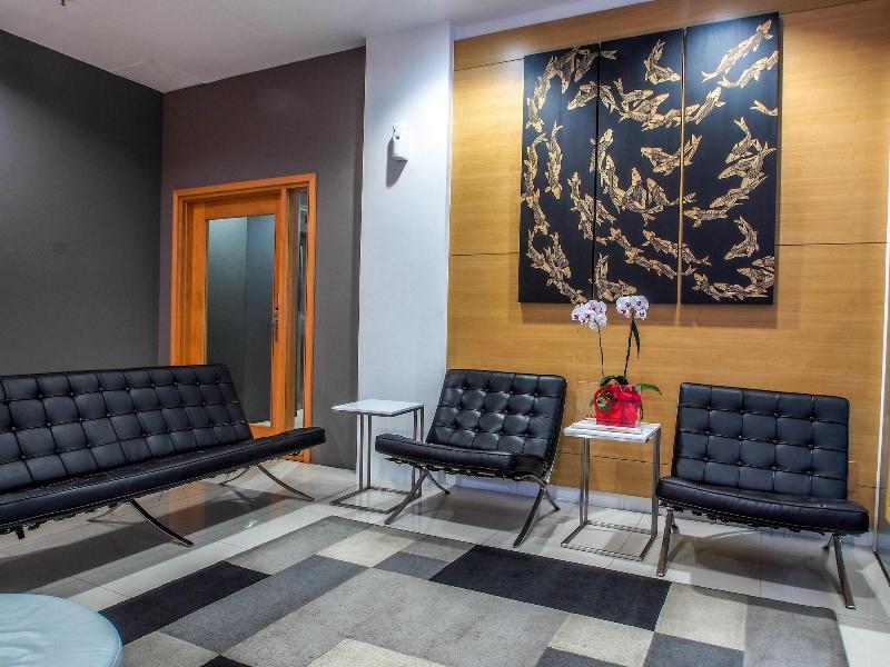 M Hotel Jakarta image