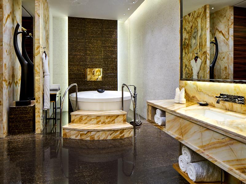 Crowne Plaza Tianjin Jinnan image