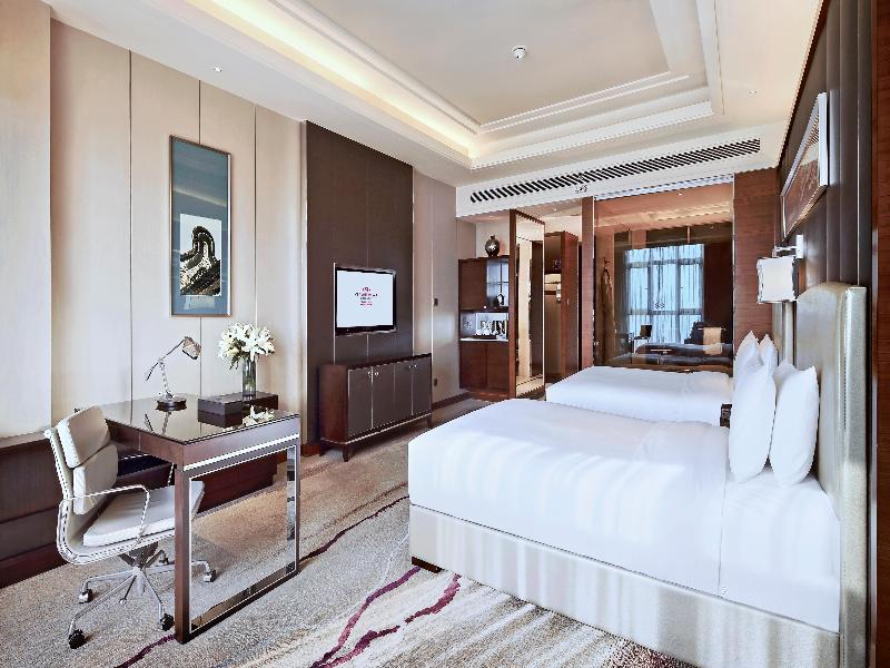 Crowne Plaza Tianjin Jinnan image