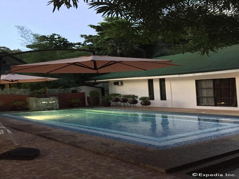Dumaluan Beach Resort