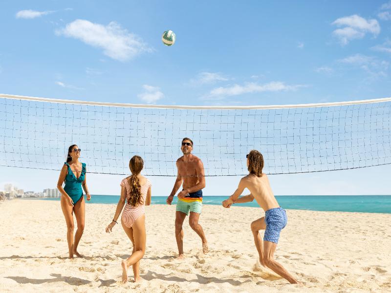 Hilton Cancun Mar Caribe All-Inclusive Resort image