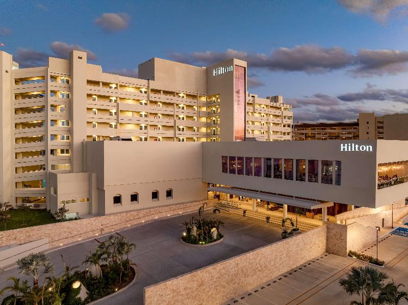 Hilton Cancun Mar Caribe All-Inclusive Resort image