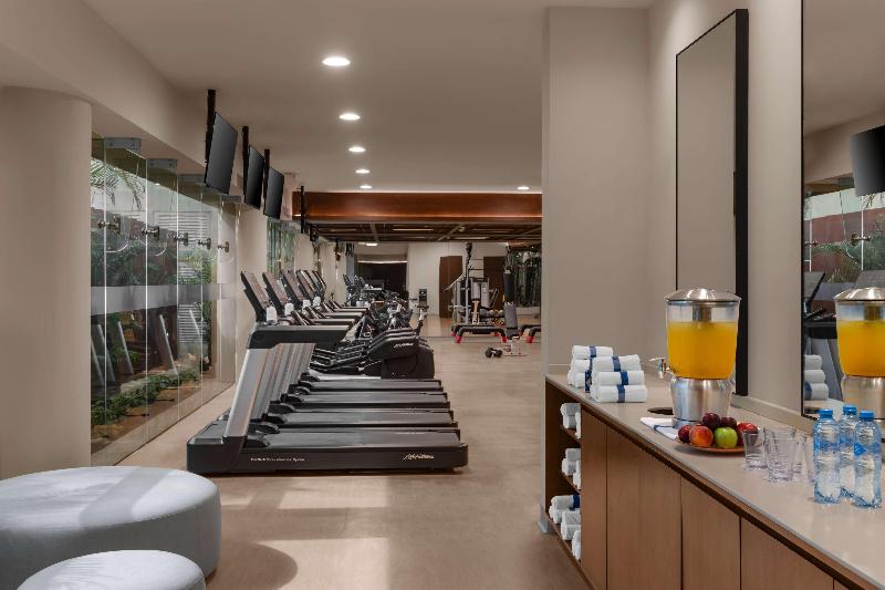 Hilton Cancun Mar Caribe All-Inclusive Resort image