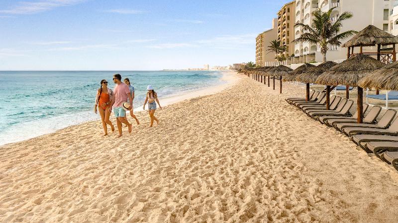 Hilton Cancun Mar Caribe All-Inclusive Resort image