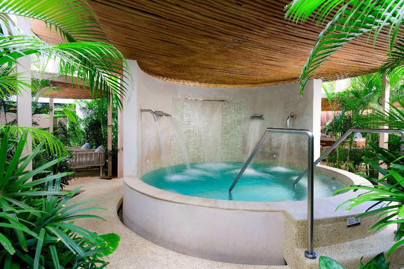 Hilton Cancun Mar Caribe All-Inclusive Resort image