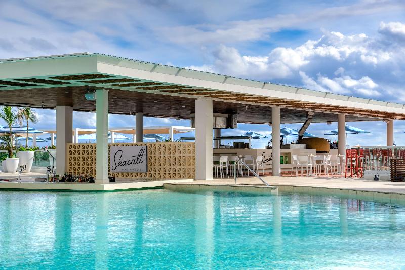 Hilton Cancun Mar Caribe All-Inclusive Resort image