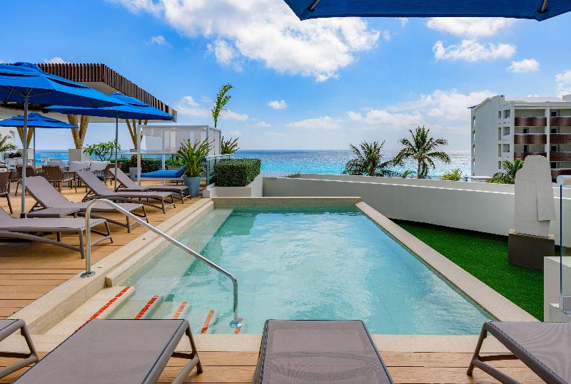 Hilton Cancun Mar Caribe All-Inclusive Resort image