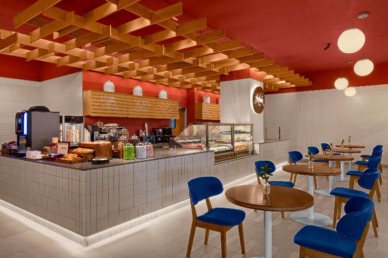 Hilton Cancun Mar Caribe All-Inclusive Resort image