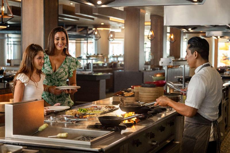 Hilton Cancun Mar Caribe All-Inclusive Resort image
