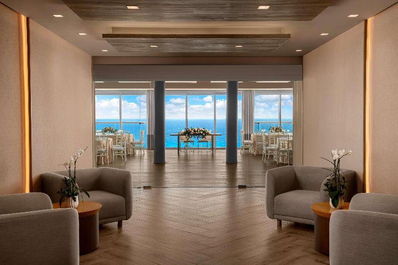 Hilton Cancun Mar Caribe All-Inclusive Resort image