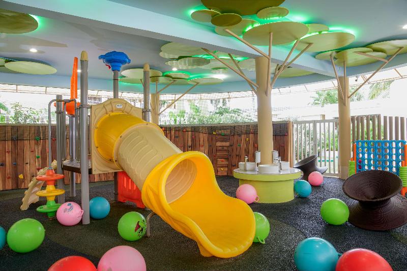 Hilton Cancun Mar Caribe All-Inclusive Resort image