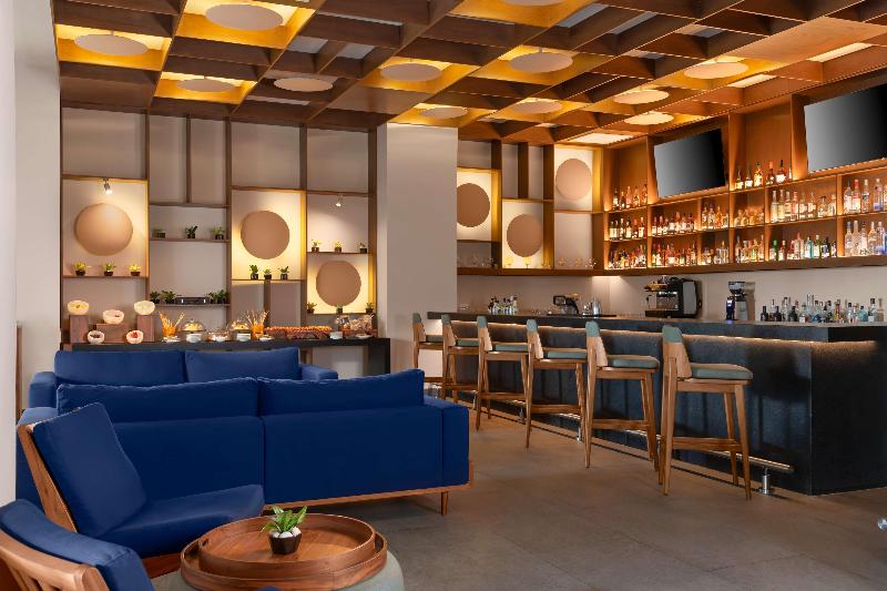 Hilton Cancun Mar Caribe All-Inclusive Resort image