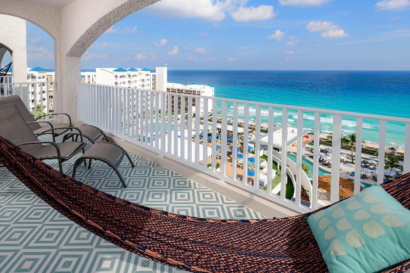 Hilton Cancun Mar Caribe All-Inclusive Resort image