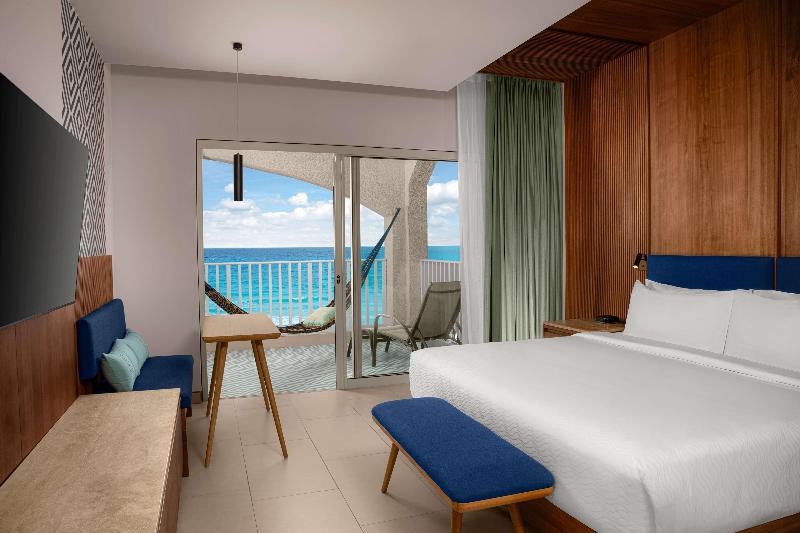 Hilton Cancun Mar Caribe All-Inclusive Resort image