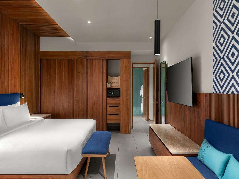 Hilton Cancun Mar Caribe All-Inclusive Resort image