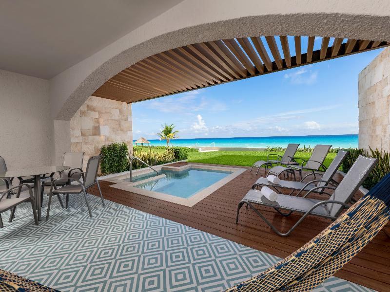 Hilton Cancun Mar Caribe All-Inclusive Resort image