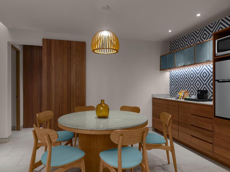 Hilton Cancun Mar Caribe All-Inclusive Resort image