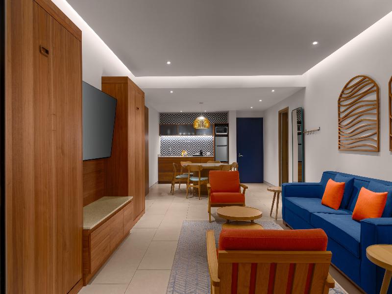 Hilton Cancun Mar Caribe All-Inclusive Resort image