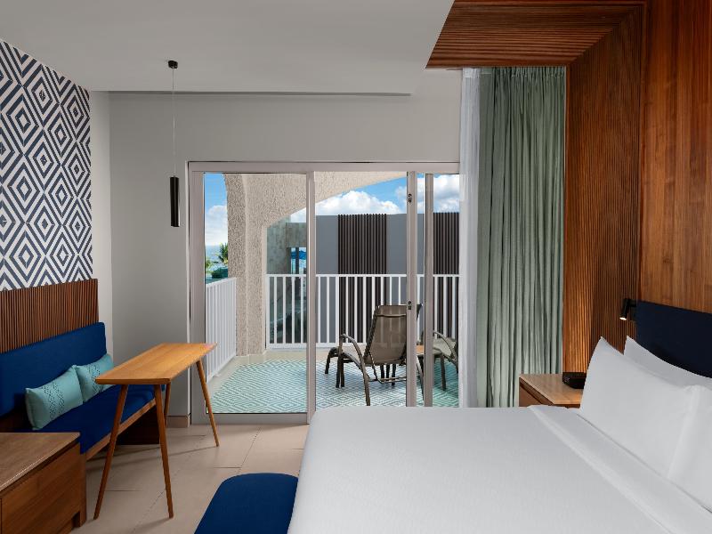 Hilton Cancun Mar Caribe All-Inclusive Resort image