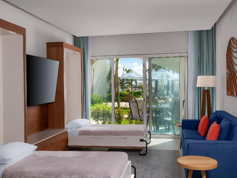 Hilton Cancun Mar Caribe All-Inclusive Resort image