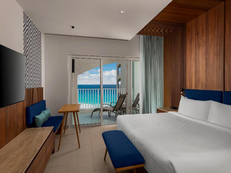 Hilton Cancun Mar Caribe All-Inclusive Resort image