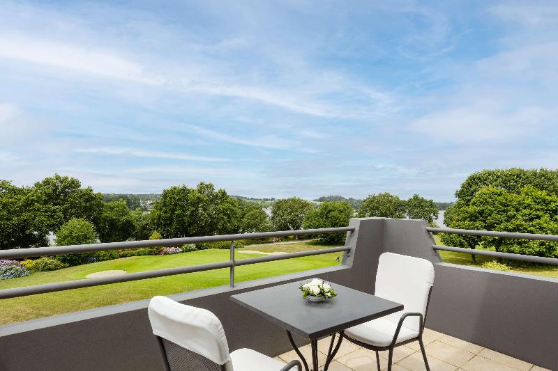 Best Western Plus Le Roi Arthur Hotel et Spa image