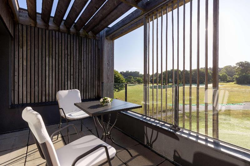 Best Western Plus Le Roi Arthur Hotel et Spa image
